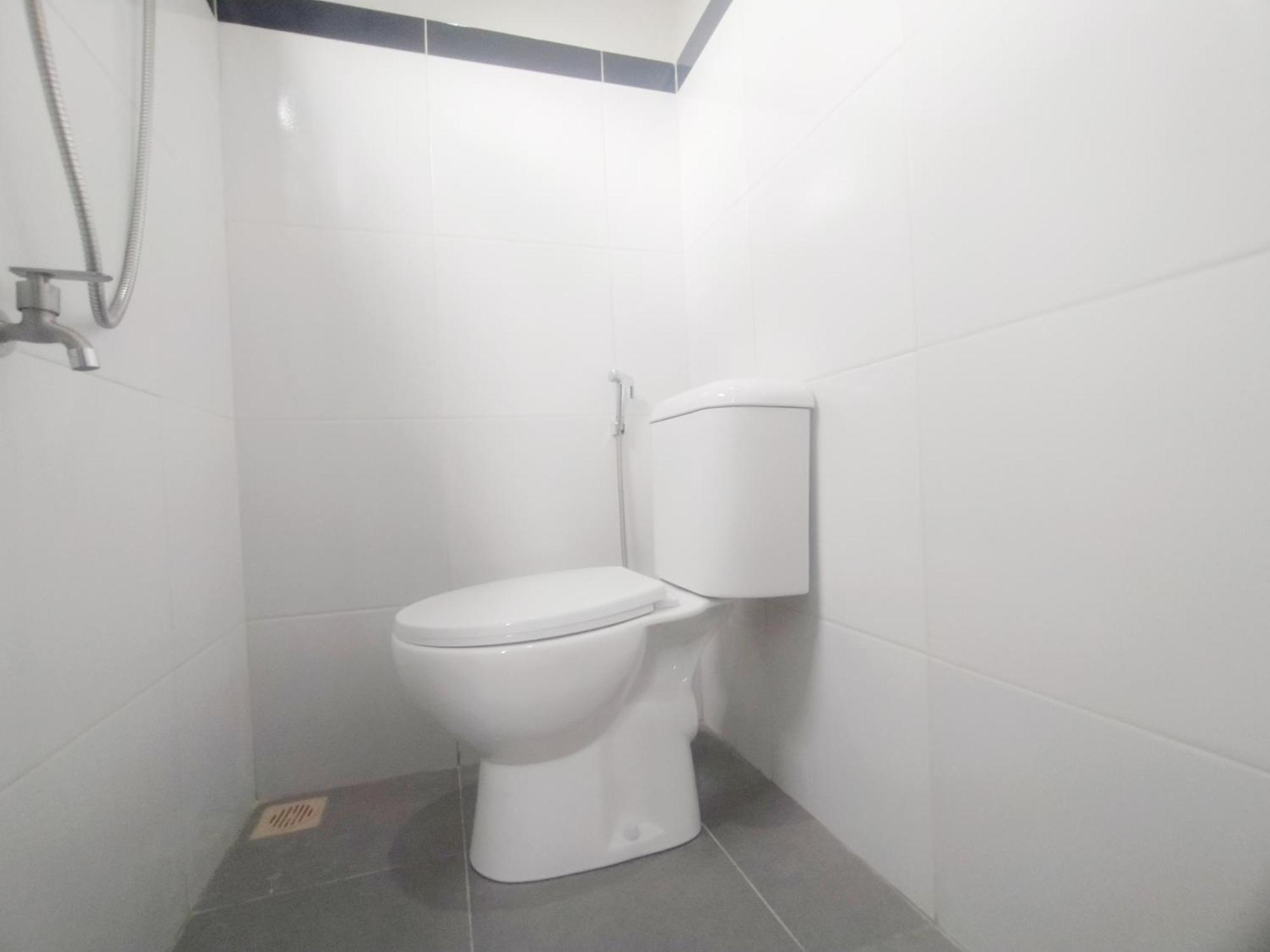 Hotel Reddoorz Syariah Near Stasiun Purwokerto Esterno foto