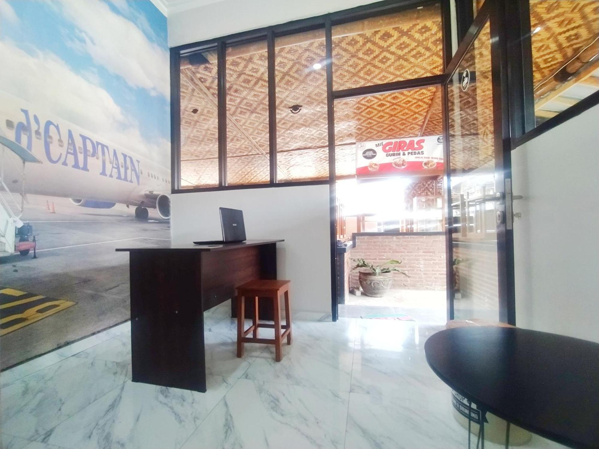 Hotel Reddoorz Syariah Near Stasiun Purwokerto Esterno foto